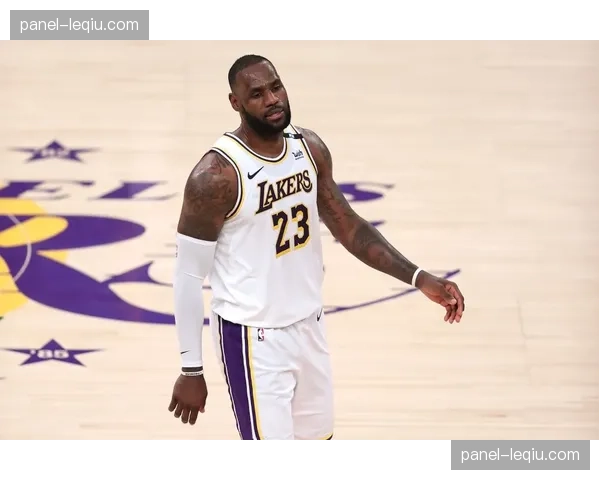 “观点：上赛季WNBA季后赛的收视率增长是否标志着联盟的拐点？”